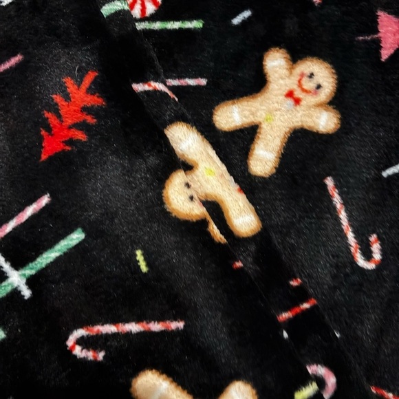 Women's Black Holiday Pajama Pants with Festive Print - Picture 4 of 4